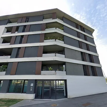 Apartment 2 Cosy Proche Aeroport Et Meett Au Pied Du Tram
