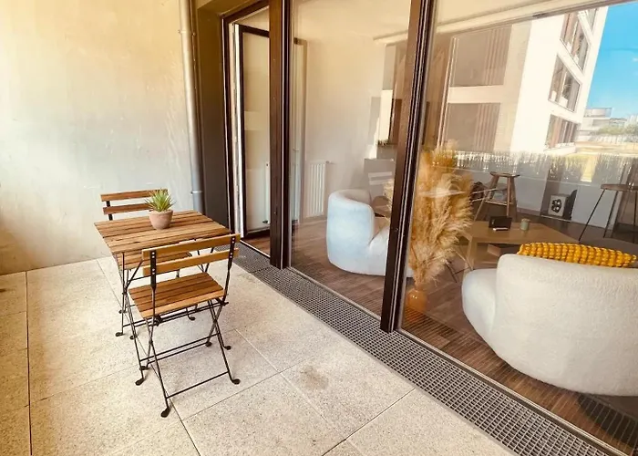 2 Cosy Proche Aeroport Et Meett Au Pied Du Tram